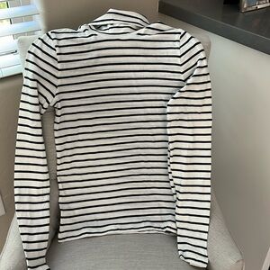 JCREW light weight turtle neck